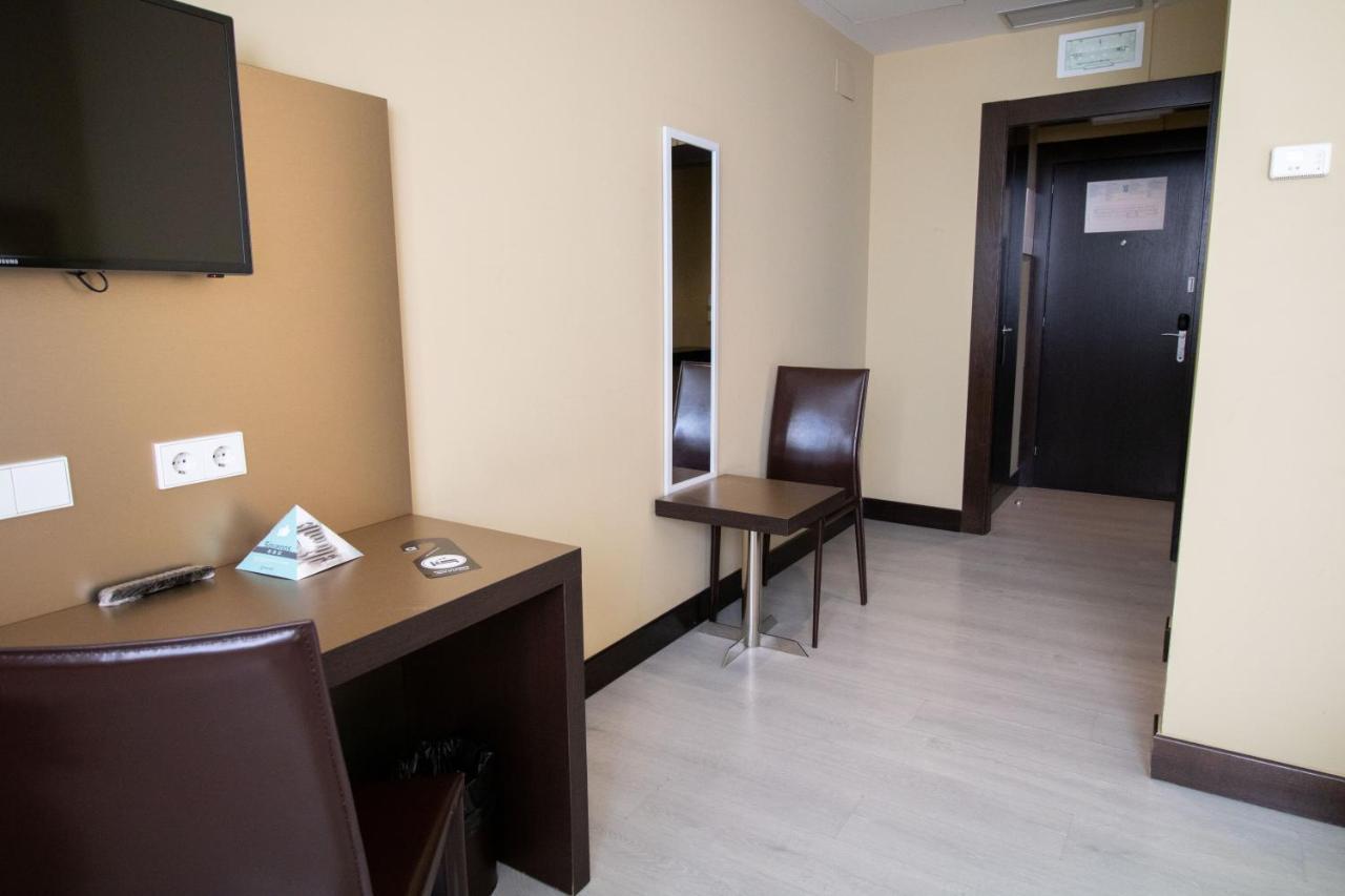 Alda Route 42 Hotel Illescas Ngoại thất bức ảnh