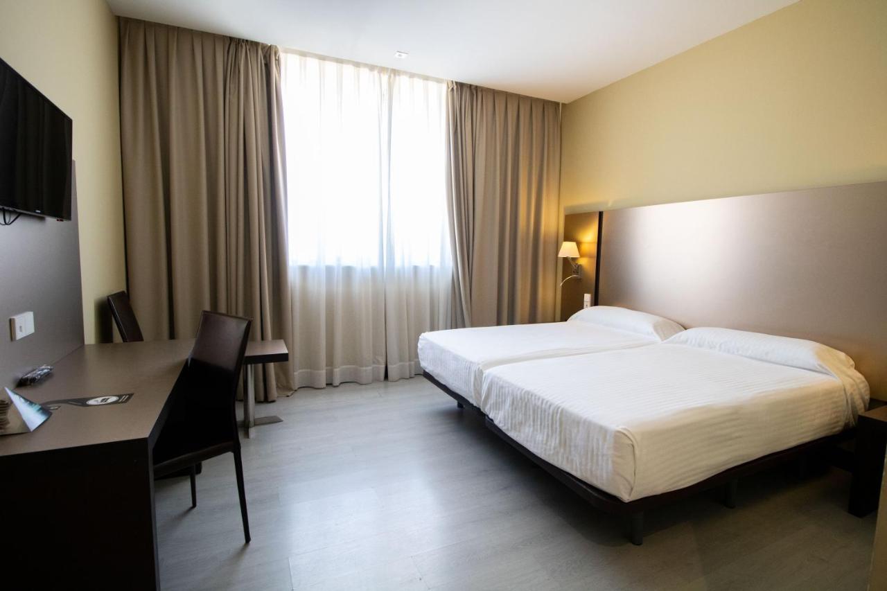 Alda Route 42 Hotel Illescas Ngoại thất bức ảnh