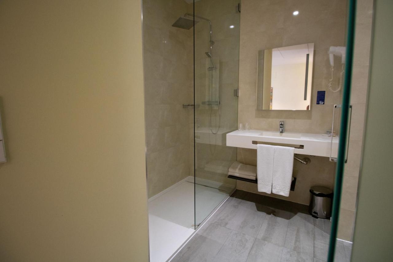 Alda Route 42 Hotel Illescas Ngoại thất bức ảnh
