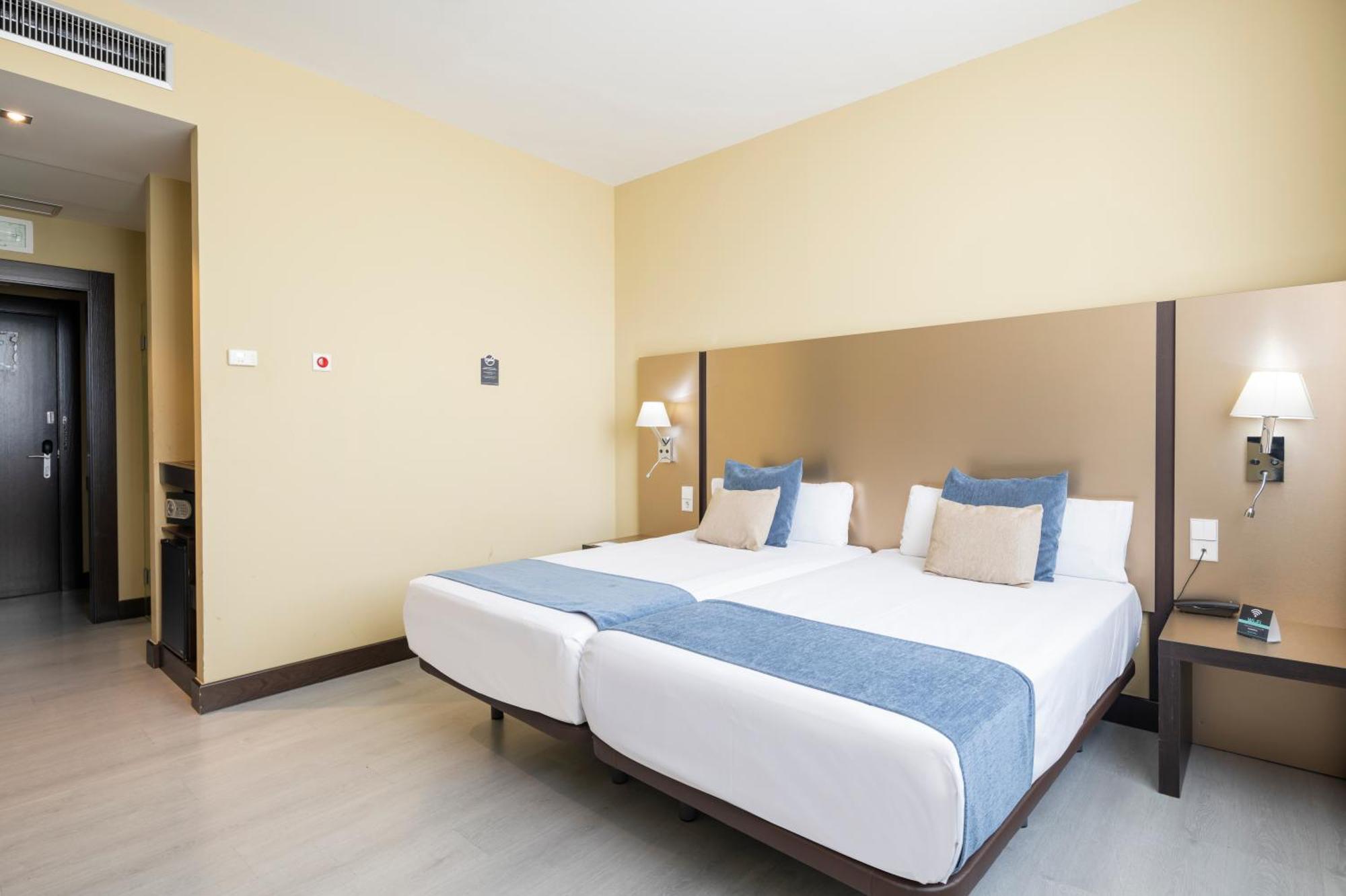 Alda Route 42 Hotel Illescas Ngoại thất bức ảnh