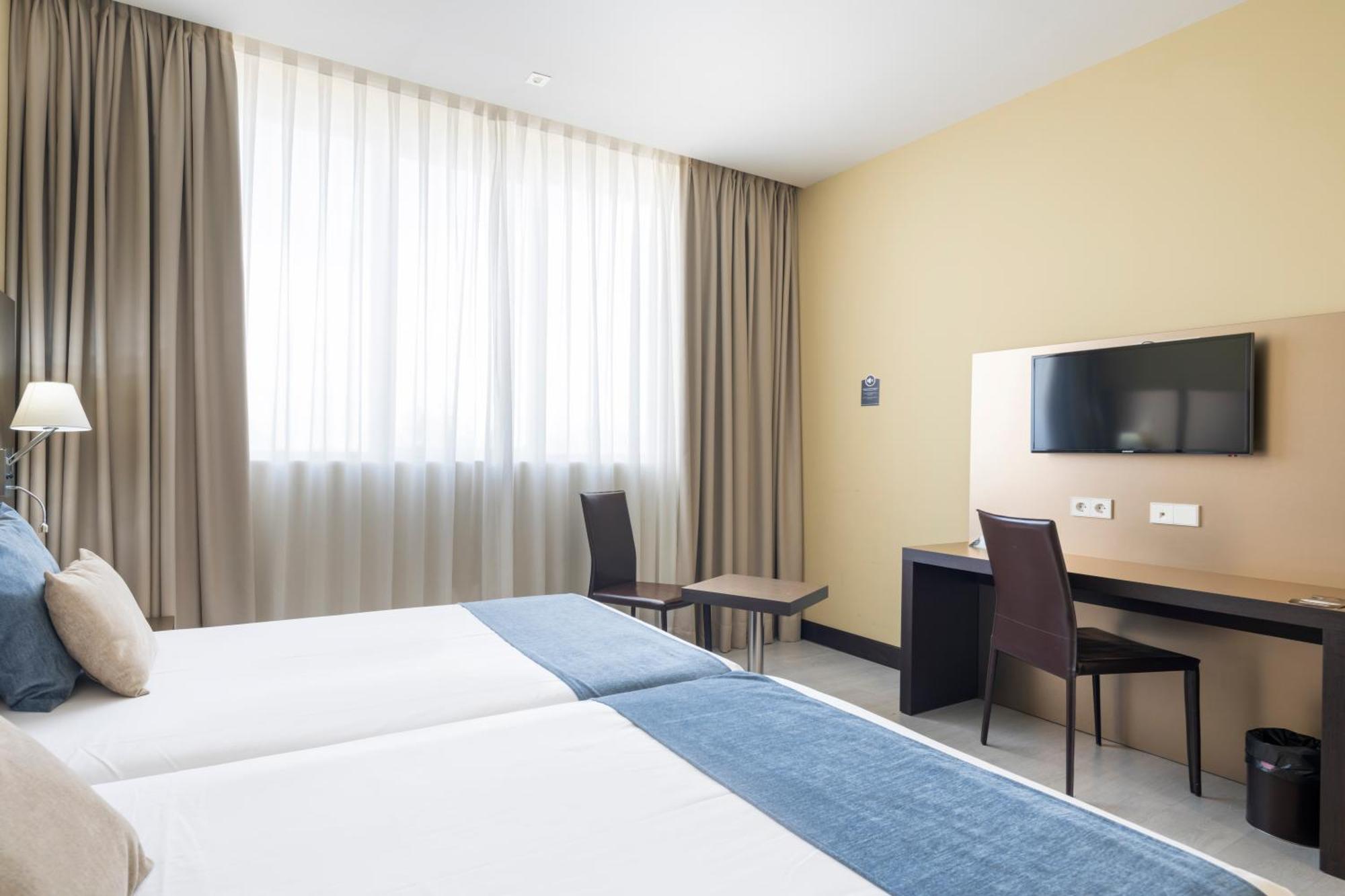 Alda Route 42 Hotel Illescas Ngoại thất bức ảnh
