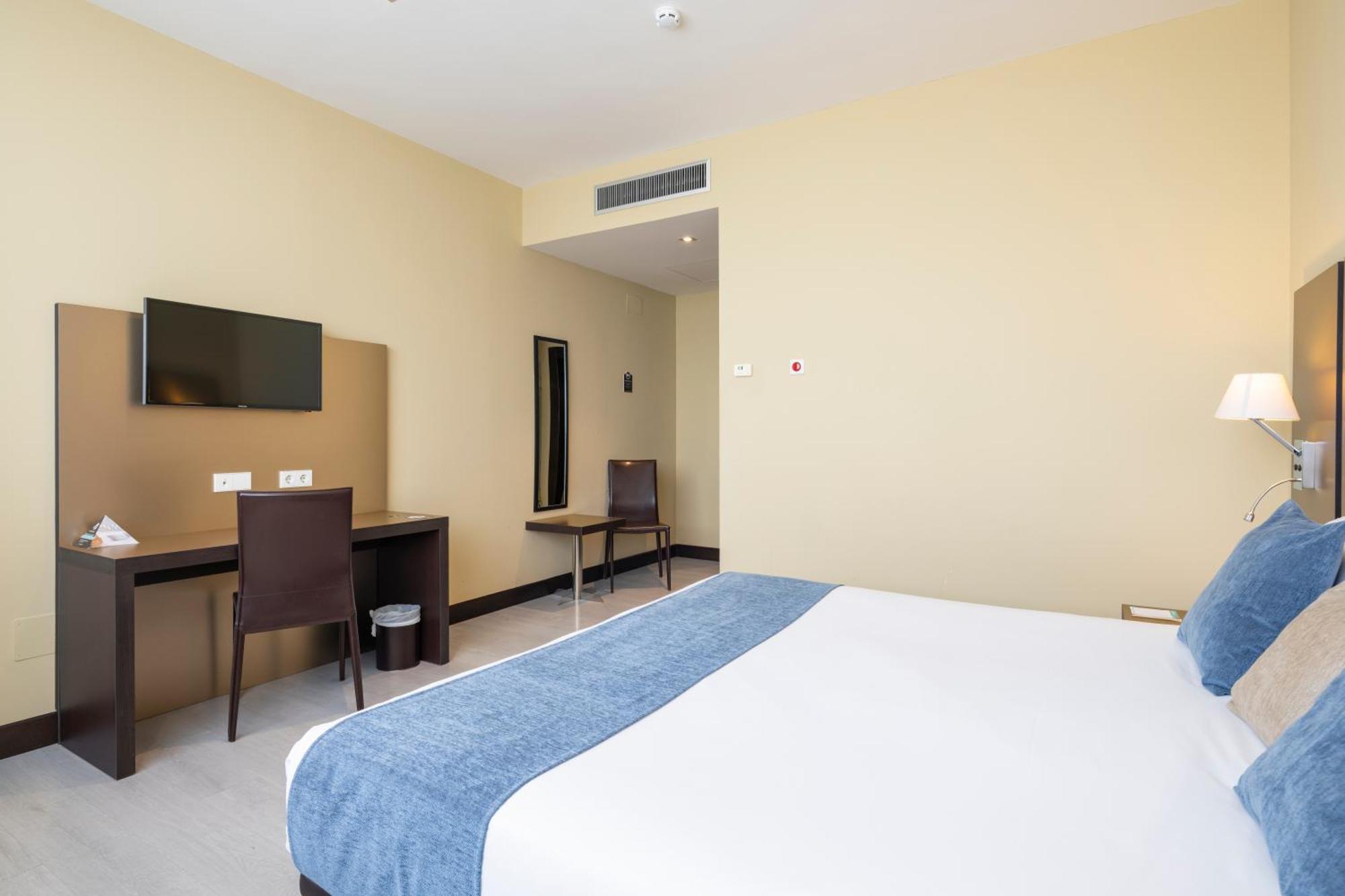 Alda Route 42 Hotel Illescas Ngoại thất bức ảnh