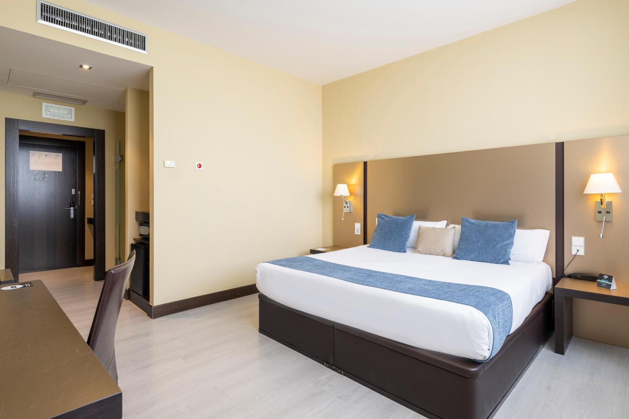 Alda Route 42 Hotel Illescas Ngoại thất bức ảnh