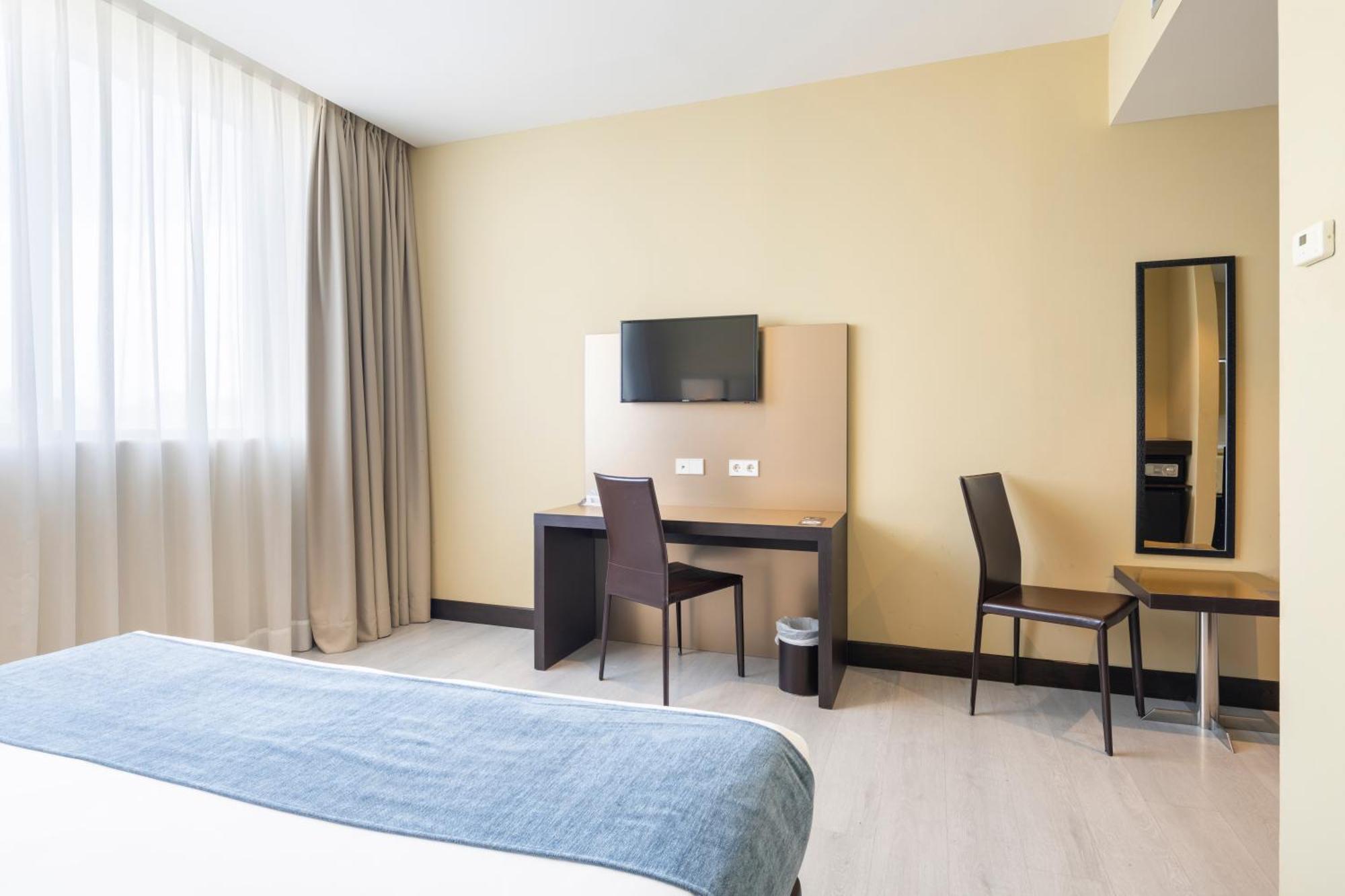 Alda Route 42 Hotel Illescas Ngoại thất bức ảnh