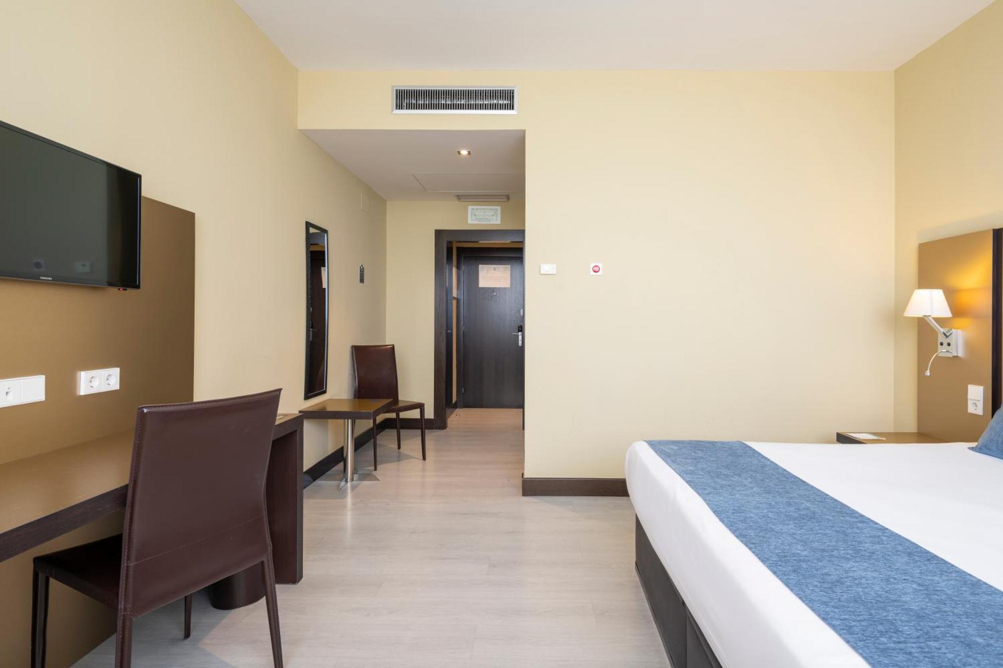 Alda Route 42 Hotel Illescas Ngoại thất bức ảnh
