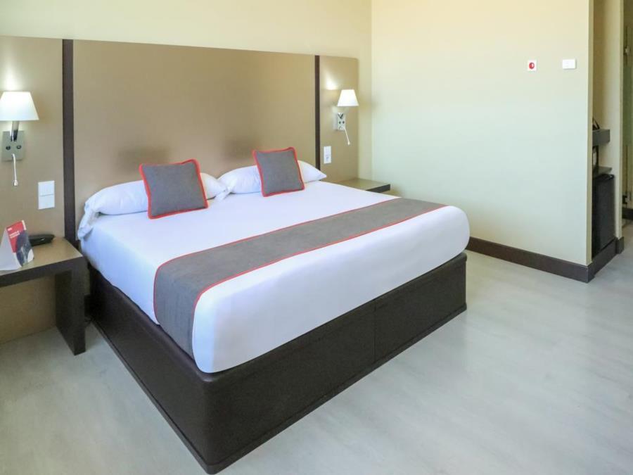 Alda Route 42 Hotel Illescas Ngoại thất bức ảnh